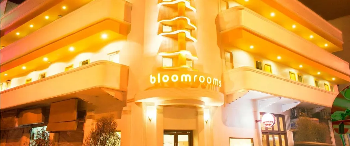 Call Girls in Bloomrooms Hotel New Delhi