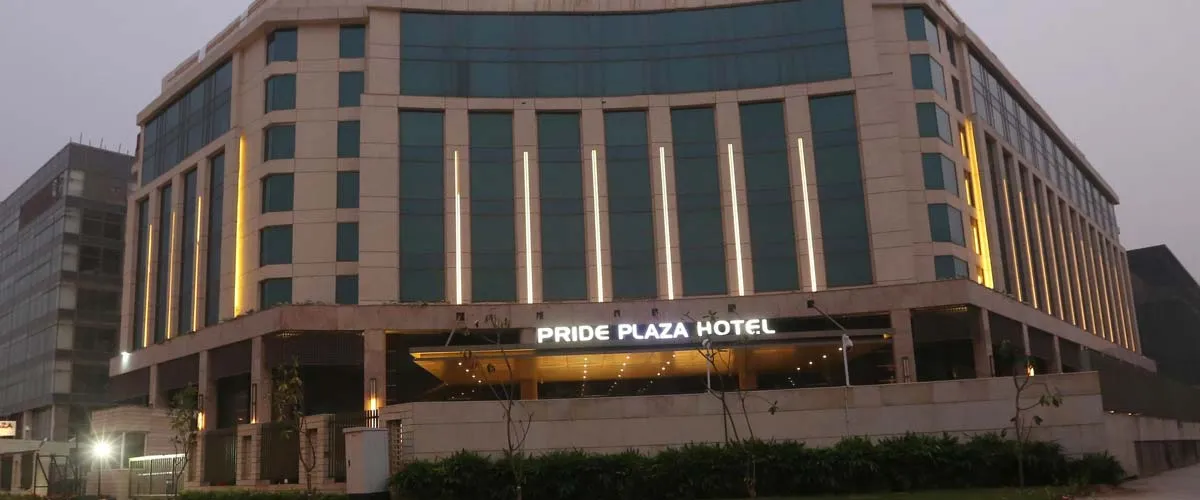 Call Girls in Pride Plaza Hotel New Delhi